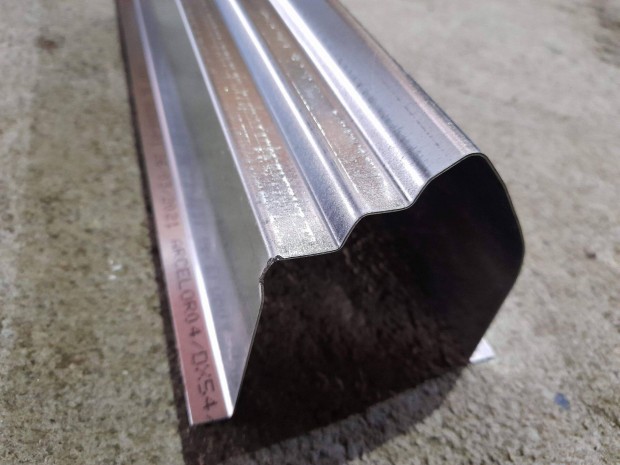 Nissan Terrano II k�ls� k�sz�b panel