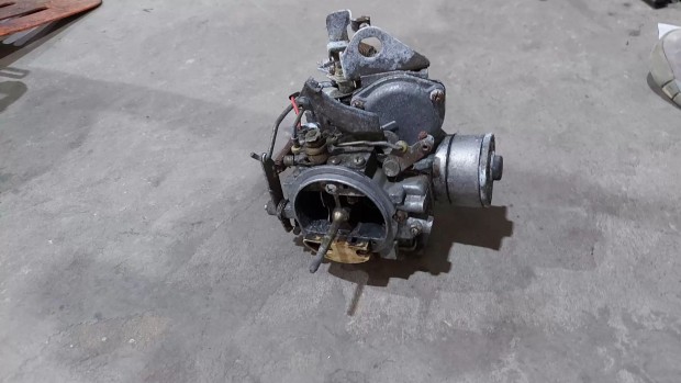 Nissan Terrano WD21 87- 2.4 Karbur�tor porlaszt� fojt�szeleph�z 8334