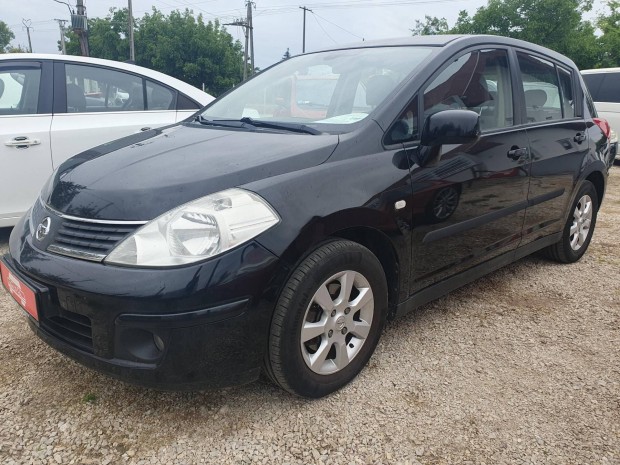 Nissan Tiida 1.6 Acenta 127e km!Digit klíma.Tem...