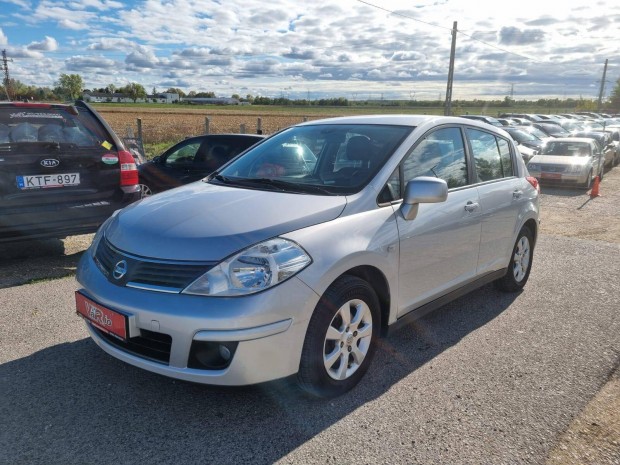 Nissan Tiida 1.6 Visia 3 v garancival ellenr...