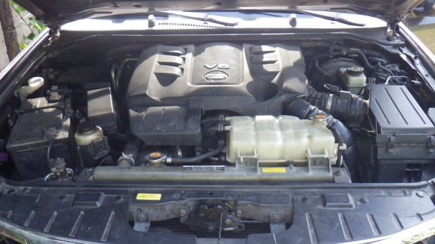 Nissan V9X 3.0 V6 csapágyhibás komplett motor