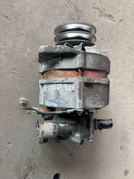 Nissan Vanette Cargo 2.3D Gener�tor elad�