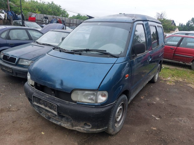 Nissan Vanette Cargo 2.3 alkatrészei