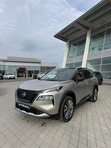 Nissan X-Trail 1.5 e-Power e-4orce Tekna+ (Auto...