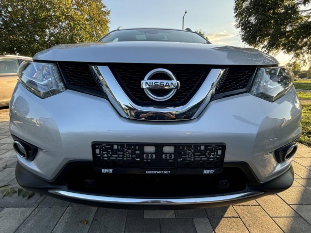 Nissan X-Trail 1.6 dCi Tekna Xtronic 168000km....