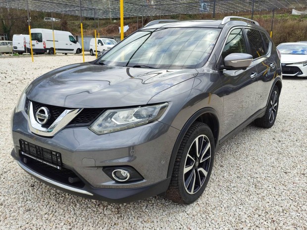 Nissan X-Trail 1.6 dCi Tekna (7 személyes ) FRI...