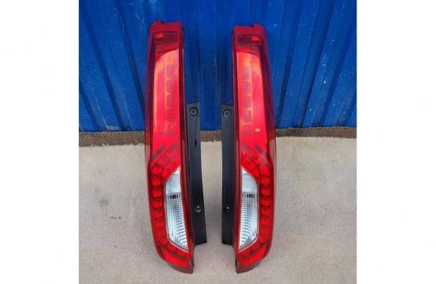 Nissan X-Trail 2 2010- Koito 22023308 T31 LED bal, jobb hátsó lámpa