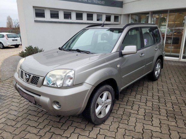 Nissan X-Trail 2.2 dCi Comfort Columbia Garanci...