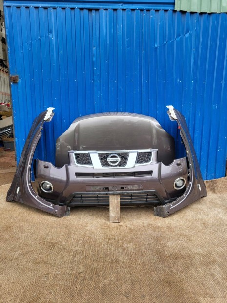 Nissan X-Trail 2 Xtrail T31 2007- gyári motorháztető, lökhárító