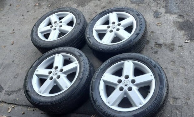 Nissan X-Trail 5x114,3 gyri alufelni 16 zoll R16 nyrigumival