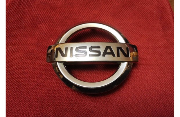Nissan X-Trail (T30) Els Dszrcs emblma