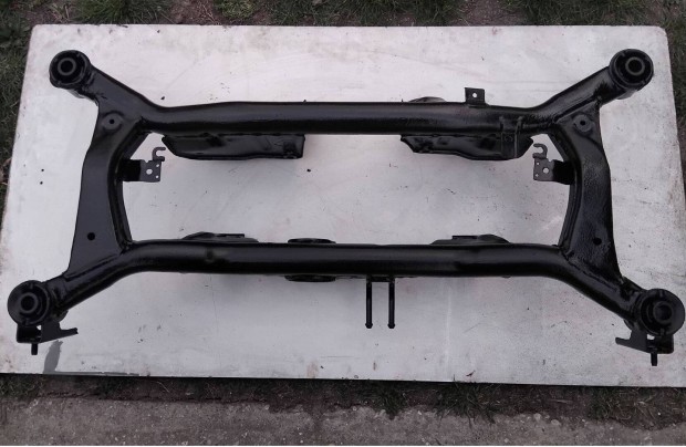 Nissan X-Trail (T30) H�ts� b�lcs�