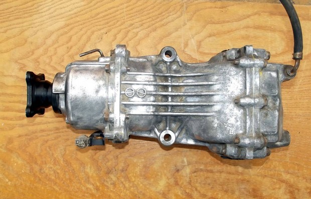 Nissan X-Trail (T30) H�ts� oszt�m�, (difi)