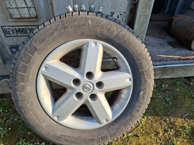 Nissan X-Trail gy�ri k�nny�f�m felni