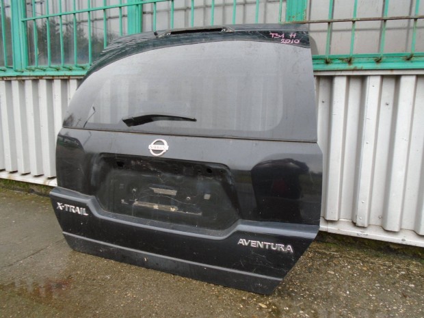 Nissan X-Trail hátsó ajtó kompletten 2.0dci T31 2008-2014-ig