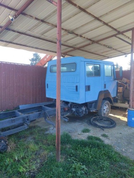 Nissan / dupla kabinos / tgk cserélhető, eladó. Végkiárusítás! - 10%