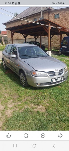 Nissan almera 15 benzines teljes belseje elad