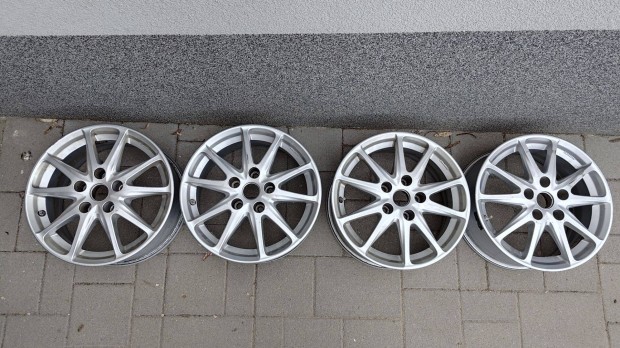 Nissan alufelni