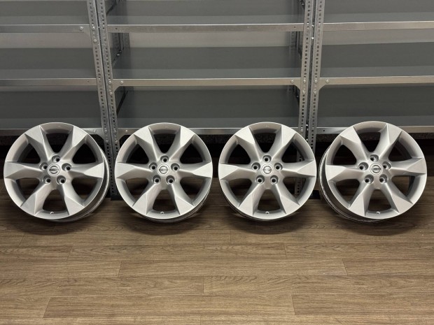 Nissan alufelni 7x17" 5x114,3 ET47