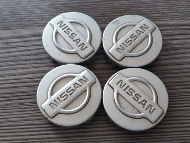 Nissan alufelni kupak: 60 mm