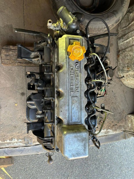 Nissan atleon 3.0td bontott motor