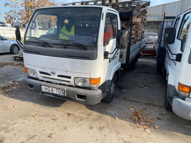 Nissan cabstar E110 long