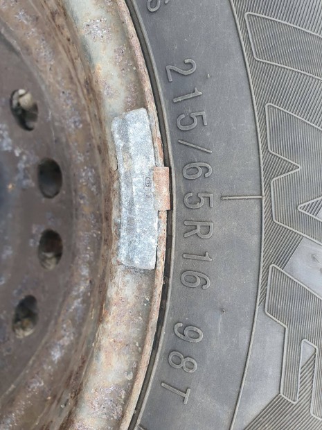 Nissan felni 16x6,5 ET40 98T elad