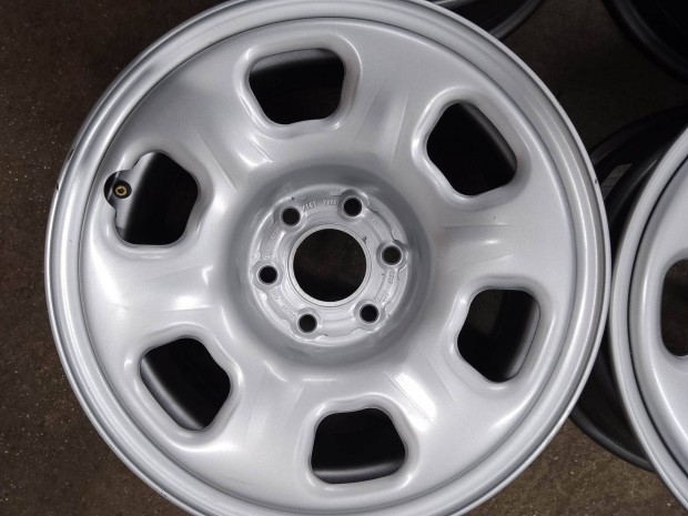Nissan felni