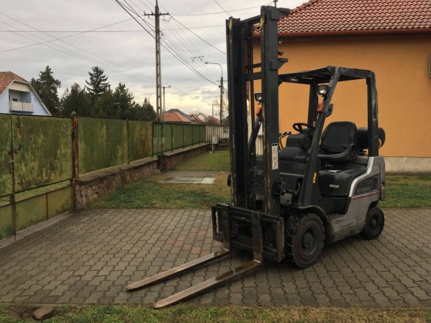 Nissan gzos 1.5 tonns oldalmozgats