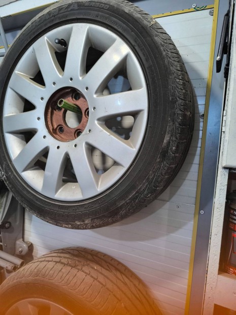 Nissan gyári alufelni eladó