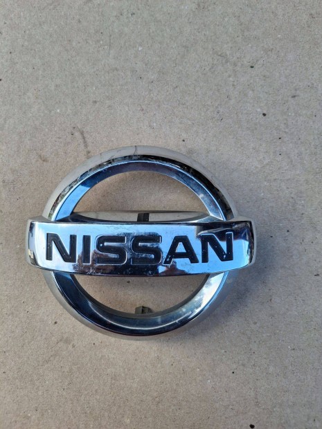 Nissan juke f15 els , emblma