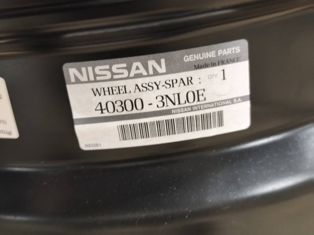 Nissan lemezfelni szett 16' 5x114.3 j