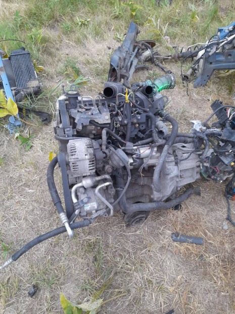 Nissan micra k12 1,5 diesel motor