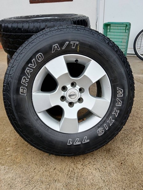 Nissan navara alufelni 16"