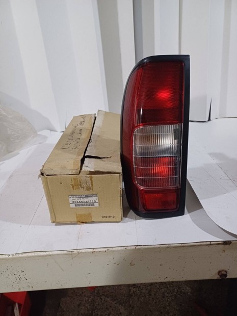 Nissan navara bal hátsó lámpa eladó új