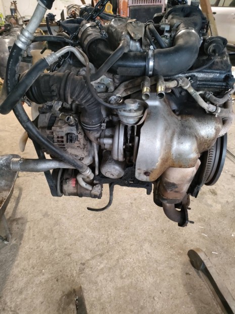 Nissan patrol ZD 30 motor 