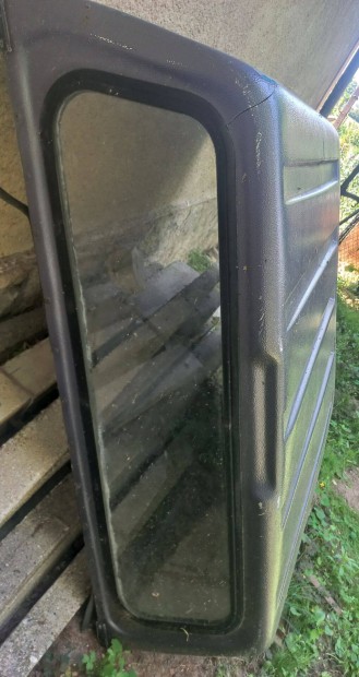 Nissan pick up plat fedl, doboz