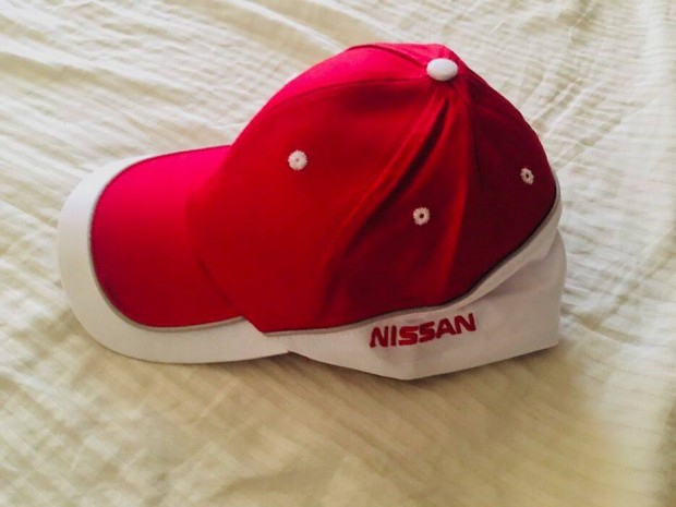 Nissan piros baseball sapka