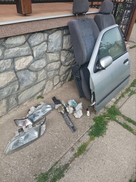 Nissan primera p11 