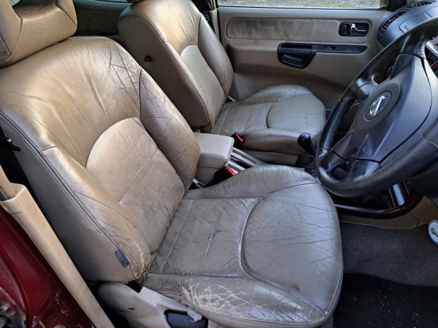 Nissan terrano 2 b�r �l�s szett elad�