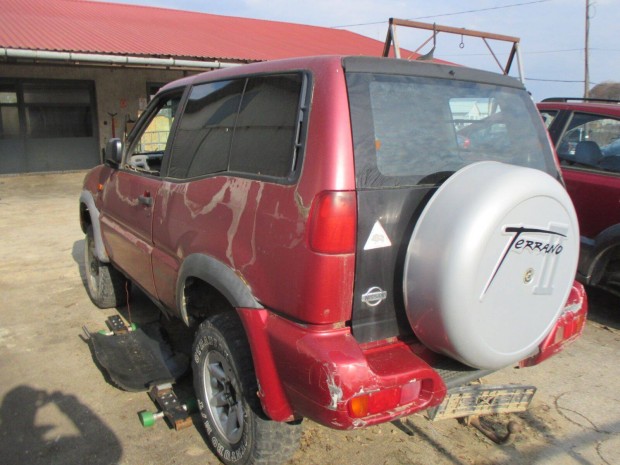Nissan terrano