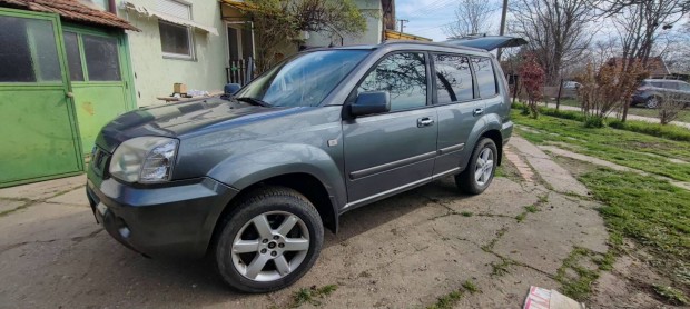 Nissan x-trail 2.2
