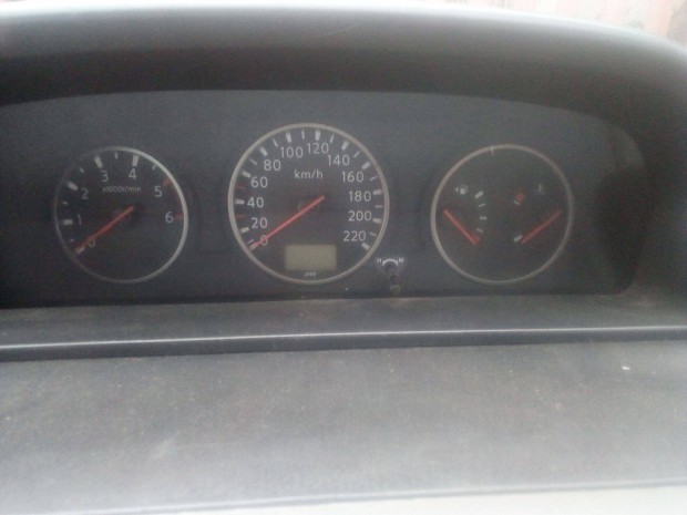 Nissan x-trail t30 szintjelz� m�szercsoport