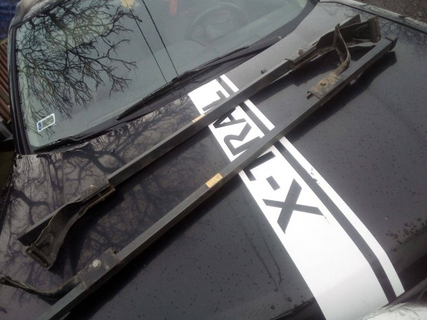 Nissan x-trail tet� csomagtart�