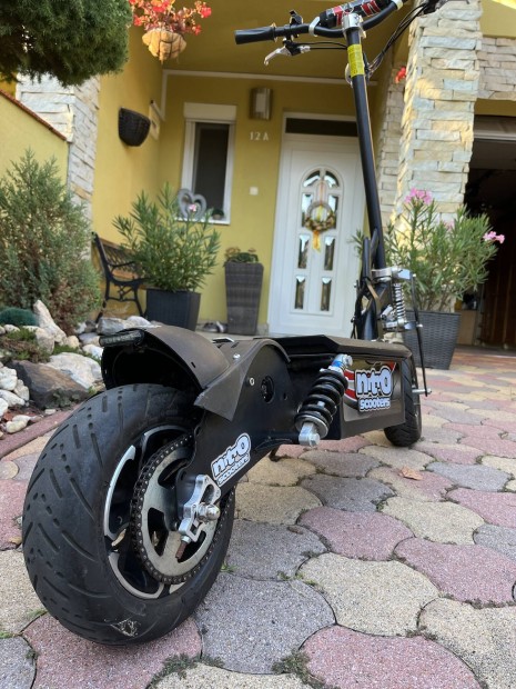 Nitro scooter
