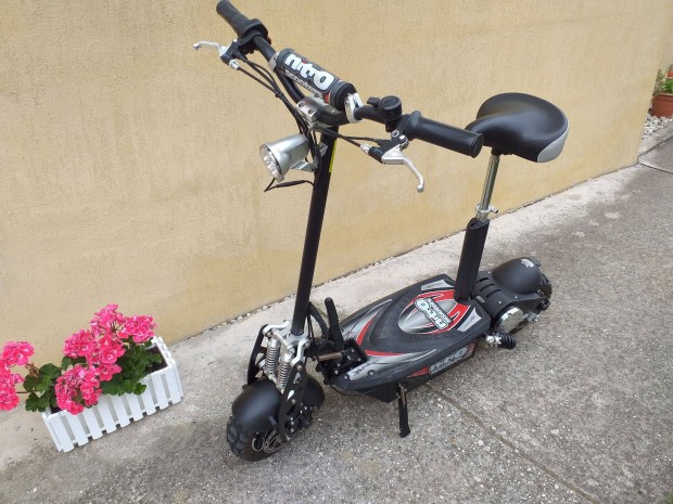 Nitro scooter elektromos roller 48V 1000W j llapotban elad