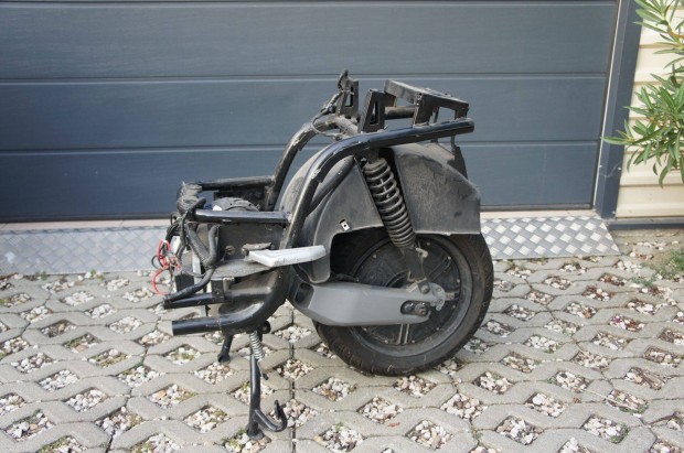 Niu elektromos motor robog blokk alkatrsz