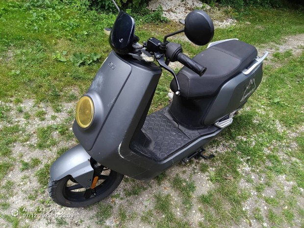 Niu elektromos robog Bosch motoros
