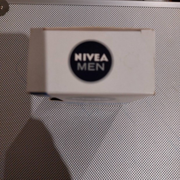 Nivea s Axe After shave