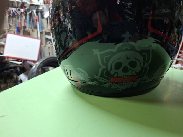 No Fear buk�sisak elad�.